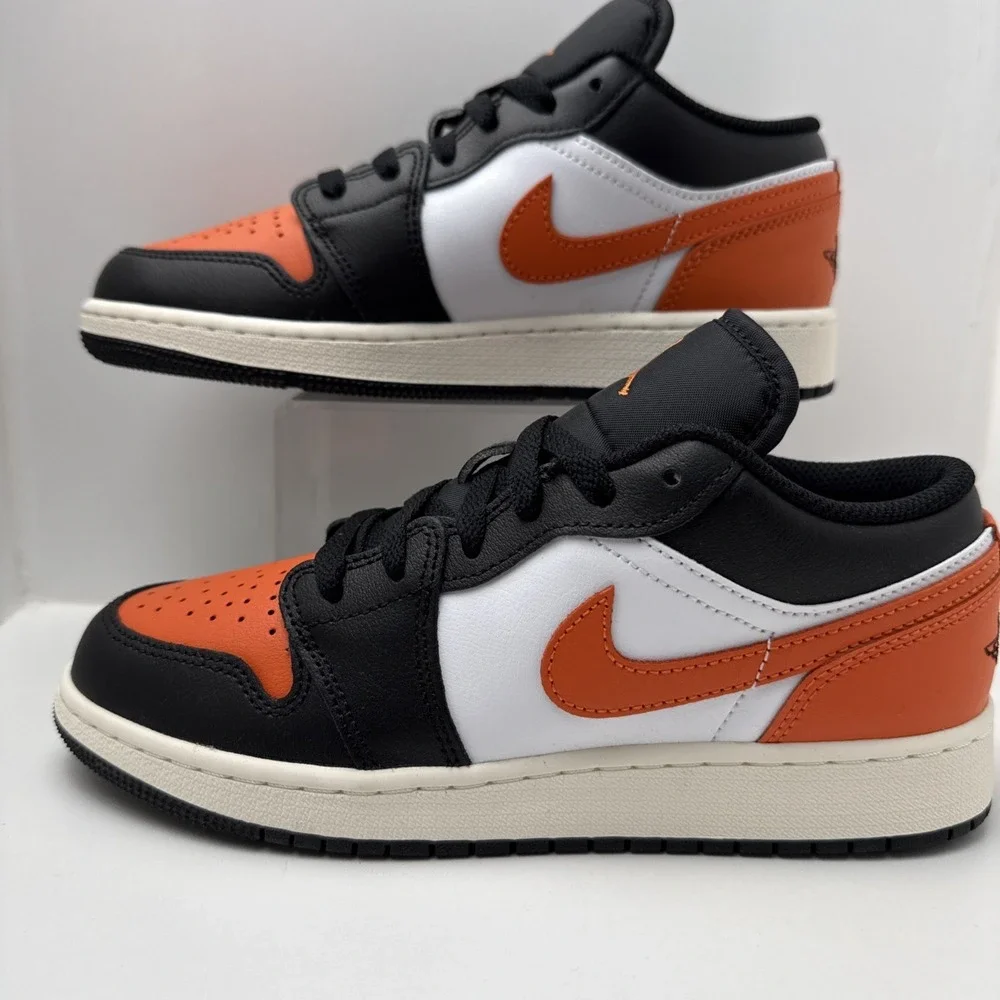 Nike Air Jordan 1 Low Shattered Backboard GS Youth Size 5 Black/White‎